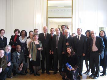 

Les membres de l'EFEO prsents lors de la visite officielle du roi Norodom Sihamoni