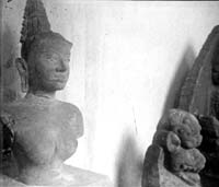 Devi de  Huong Qu&egrave;