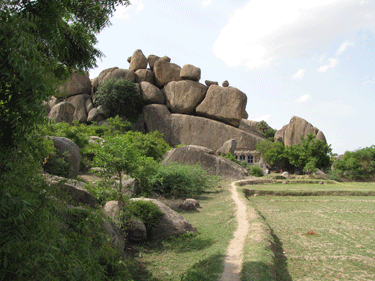 Grotte de Mahendravarman Ier à Taḷavāṉūr