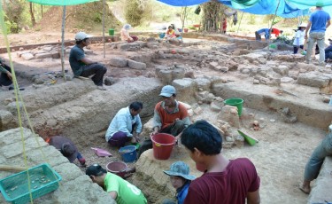 Conférence ''25 ans d'archéologie à Vat Phou. Un nouvel éclairage sur l'histoire régionale''